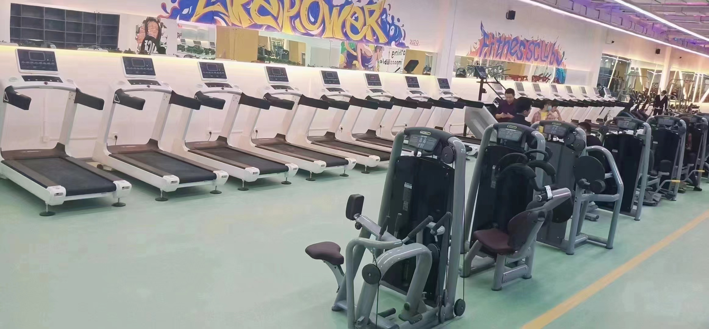 跑步机怎么跑步减肥效果好？看看跑步机健身正确的方法 